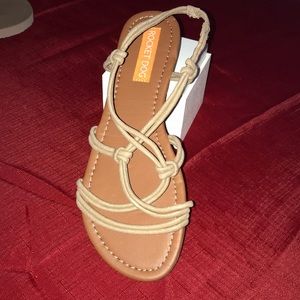 Rocket dog tan and brown sandals
